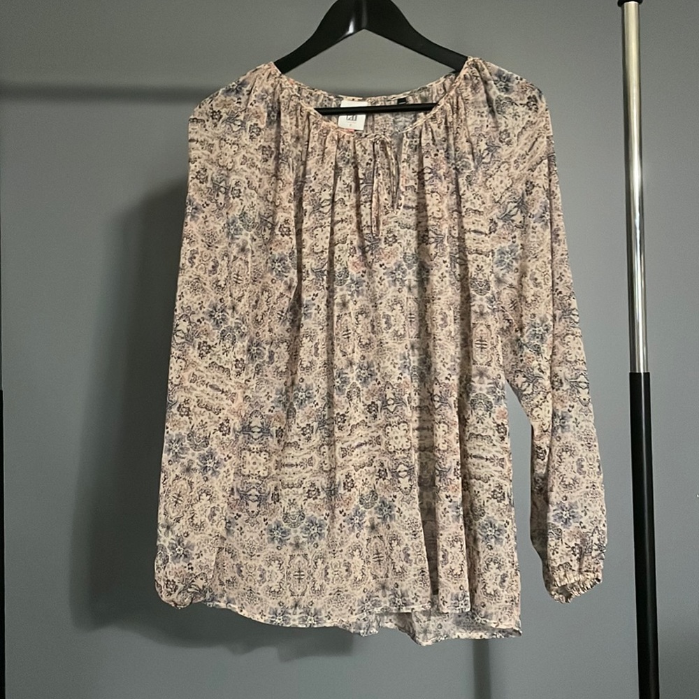 Cabi sheer floral pattern long sleeve blouse